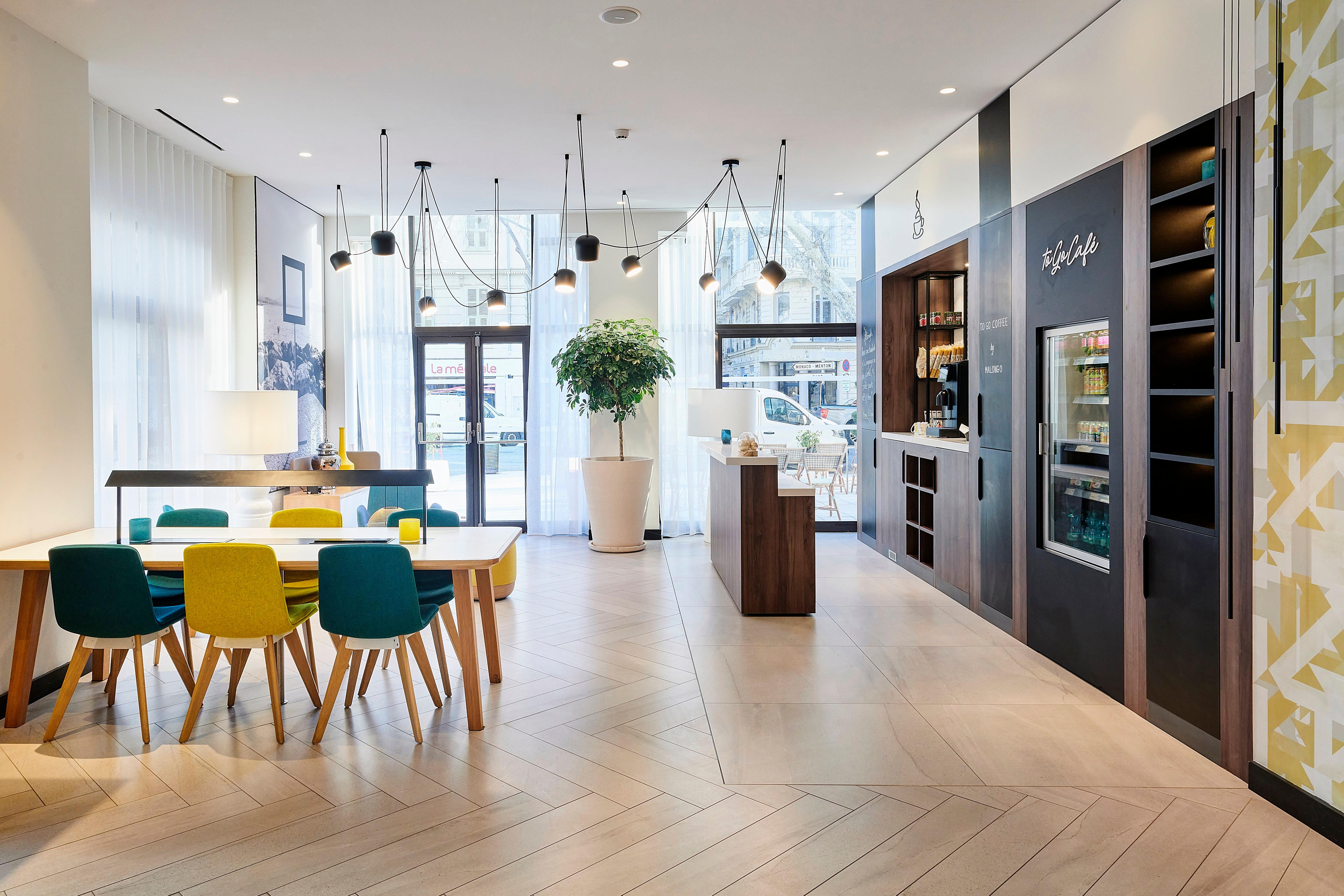 Holiday Inn Nice By Ihg Εξωτερικό φωτογραφία