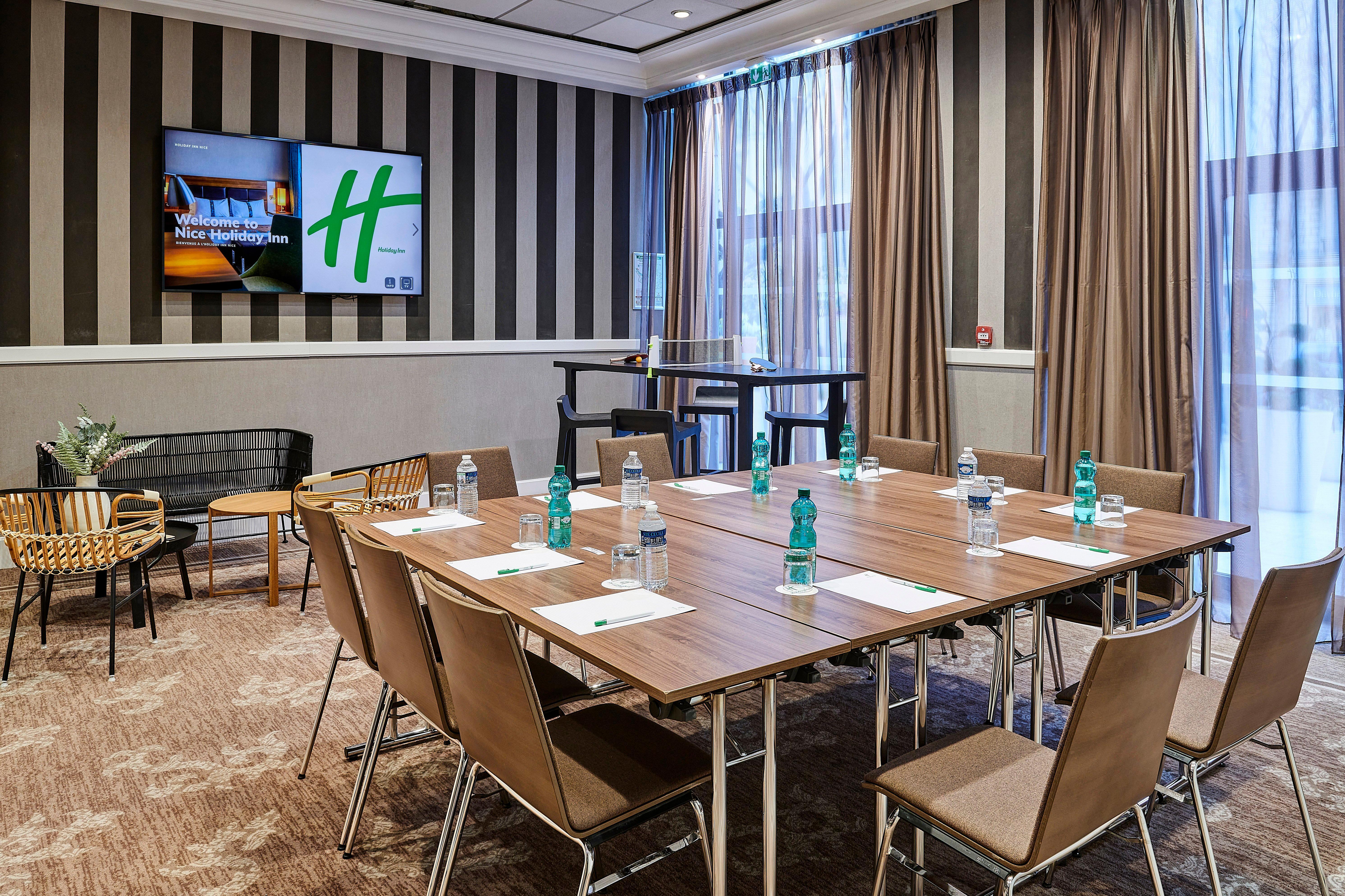 Holiday Inn Nice By Ihg Εξωτερικό φωτογραφία