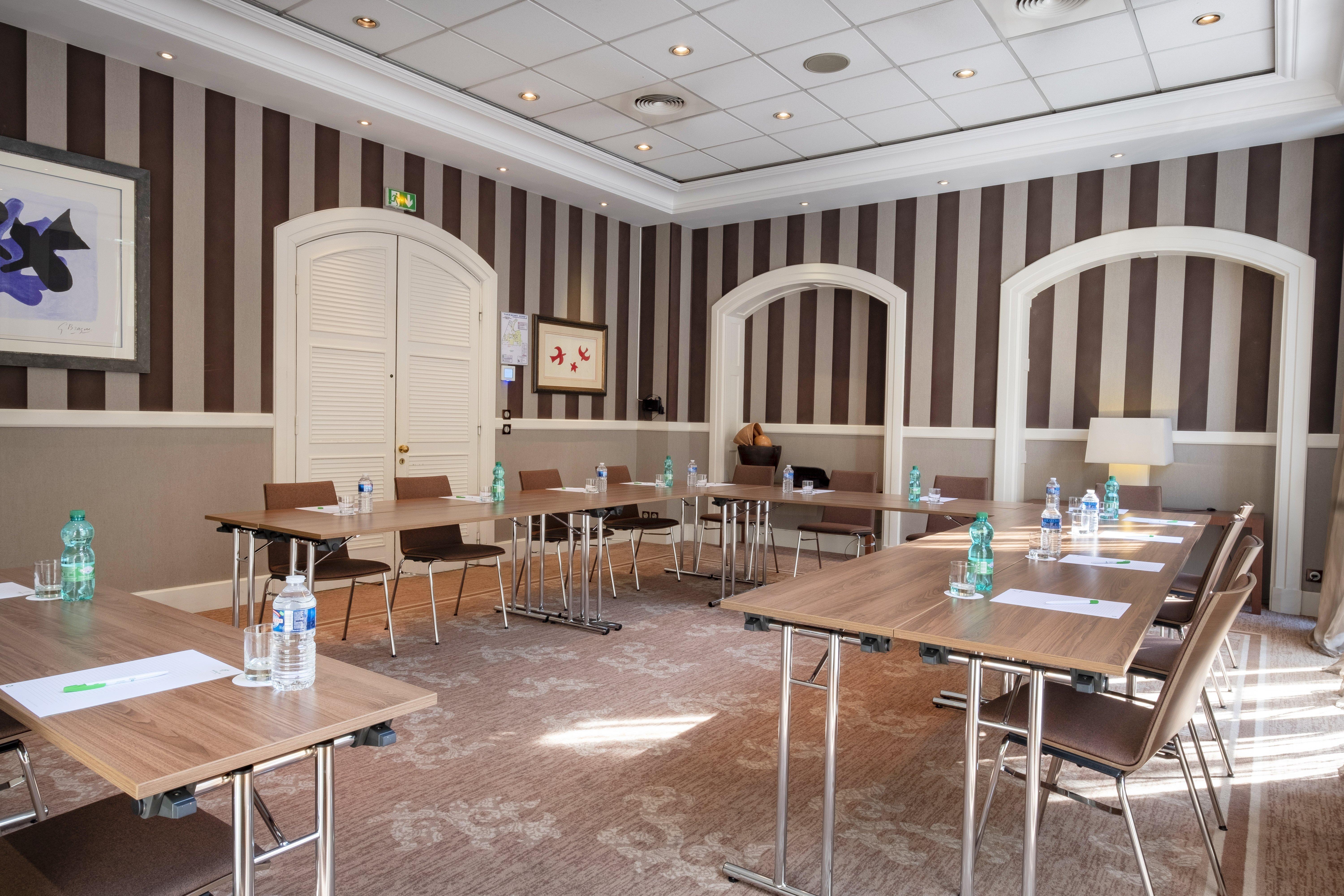 Holiday Inn Nice By Ihg Εξωτερικό φωτογραφία